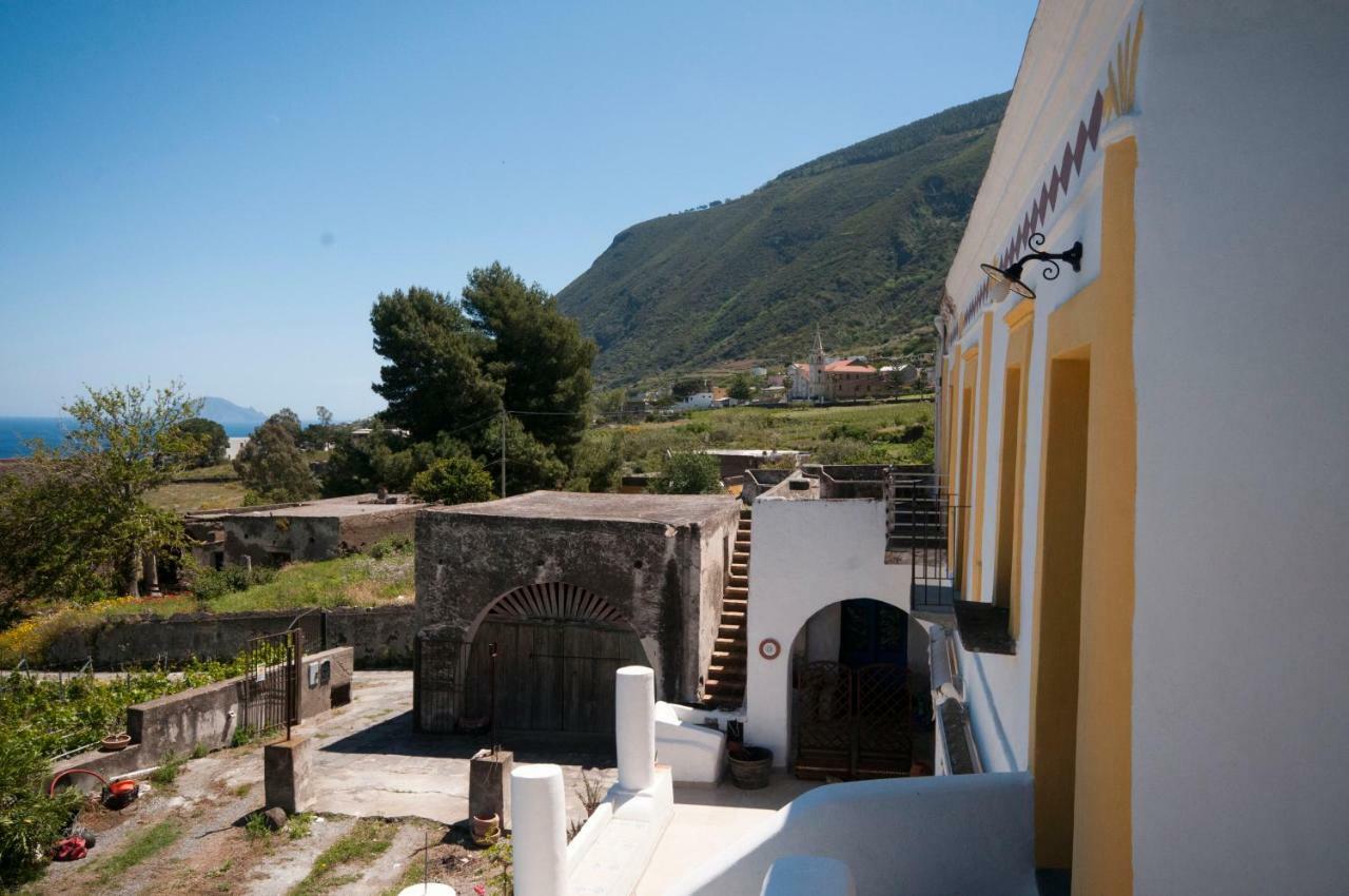 Hotel Casa Vacanze Dell'Avvocato Malfa  Exterior foto